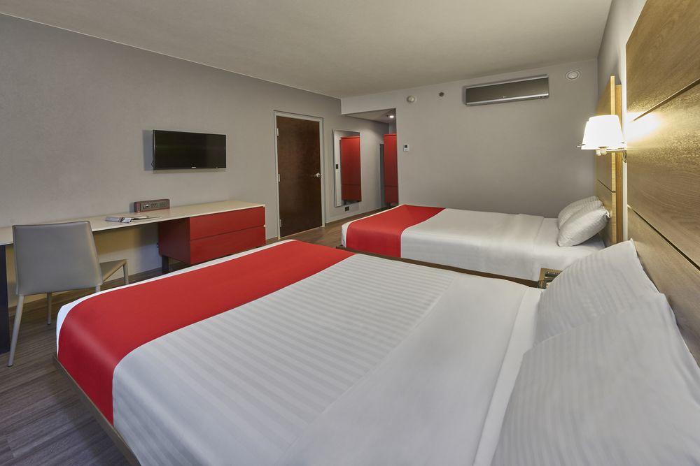 City Express Junior By Marriott Leon Centro De Convenciones Exterior photo